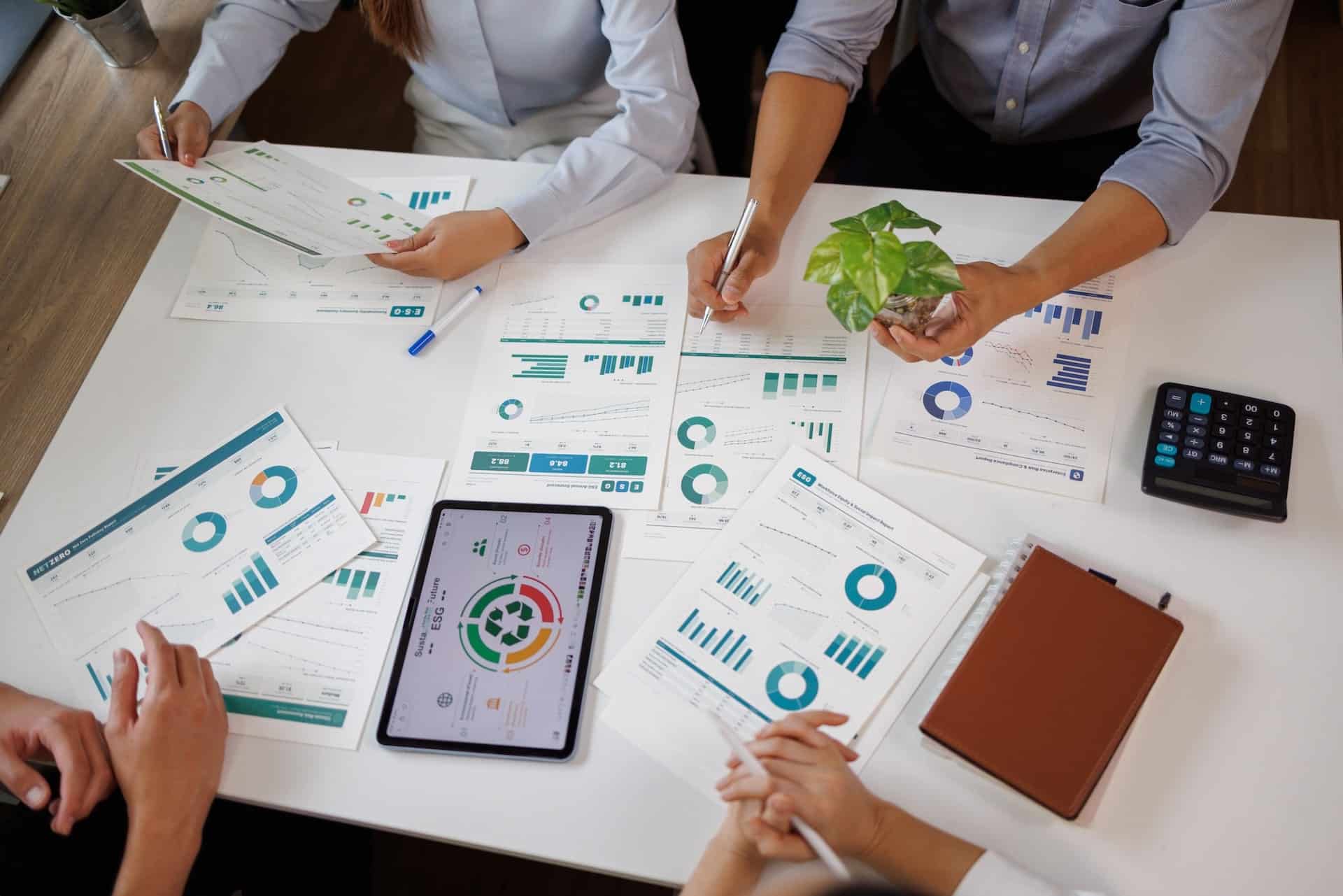 business-people-discussing-esg-green-investment-st-2026-04-30-22-10-06-utc